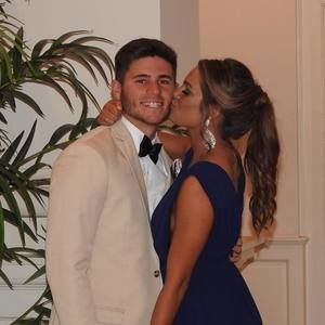 Meet your Posher, Taylor